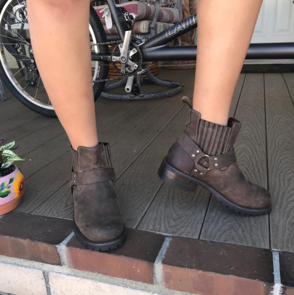 Brand new leather boots (NWOT)